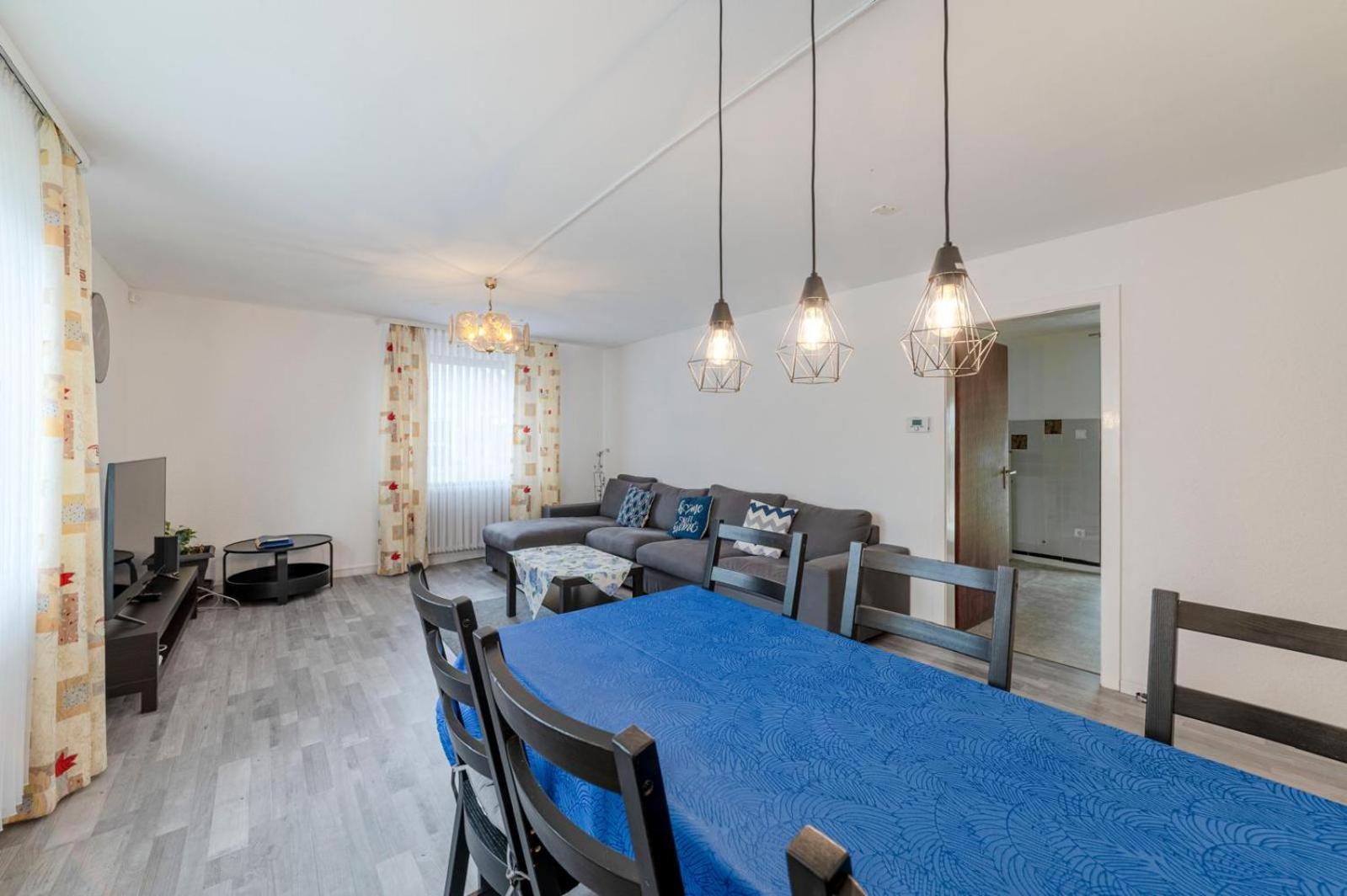 Cozy Villa With Garden, Balcony And Parking Area In Duesseldorf Zewnętrze zdjęcie